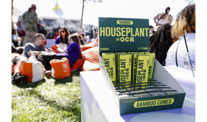 OCB® Rolling Papers Sets World Record for the Most Joints Lit at One Time