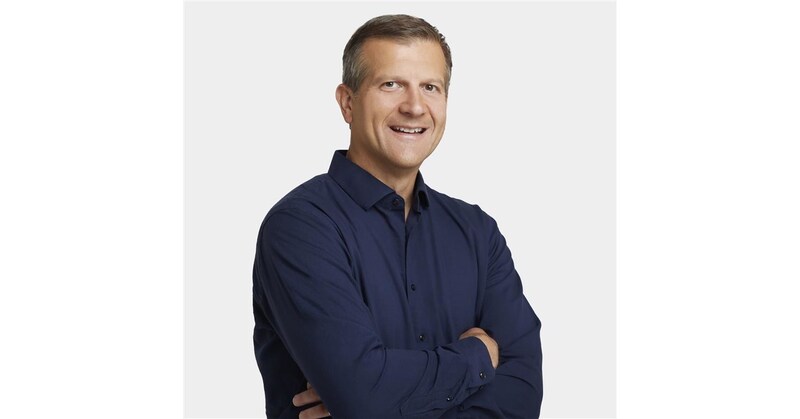 Eyemart Express CEO Mike Nuzzo to be Featured in Fireside Chat at Vision Expo West