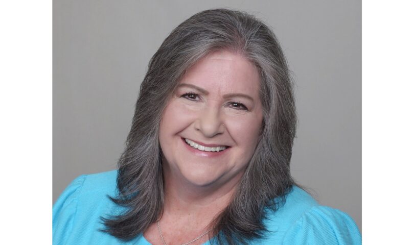 The Inner Circle acknowledges, Linda A. Smith a Pinnacle Professional Member