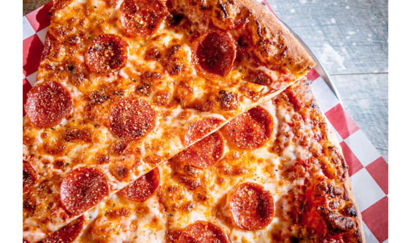 Parry’s Pizzeria & Taphouse Celebrates Grand Opening in Kingwood