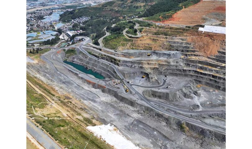EACON Mining Secures First Iron Ore Challenge with BAOWU for Independent Haulage Answers