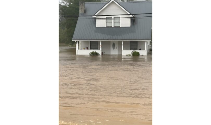 United Community Bank Foundation Pledges 0,000 to Hurricane Relief Efforts in Western North Carolina