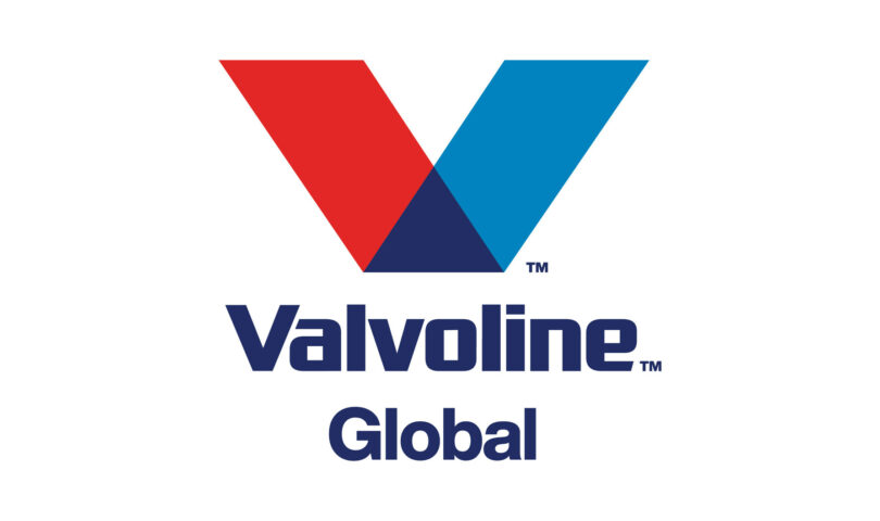 VALVOLINE™ GLOBAL OPERATIONS UNITES ASTON MARTIN ARAMCO’S JESSICA HAWKINS AND NASCAR HALL OF FAMER JEFF GORDON FOR HISTORIC DRIVER MATCHUP IN CHARLOTTE