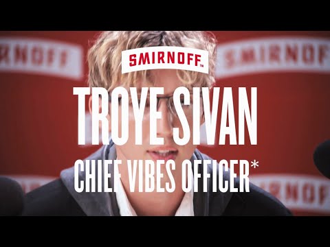 SMIRNOFF ANNONCE LA NOMINATION DE TROYE SIVAN AU POSTE DE “CHIEF VIBES OFFICER” MONDIAL
