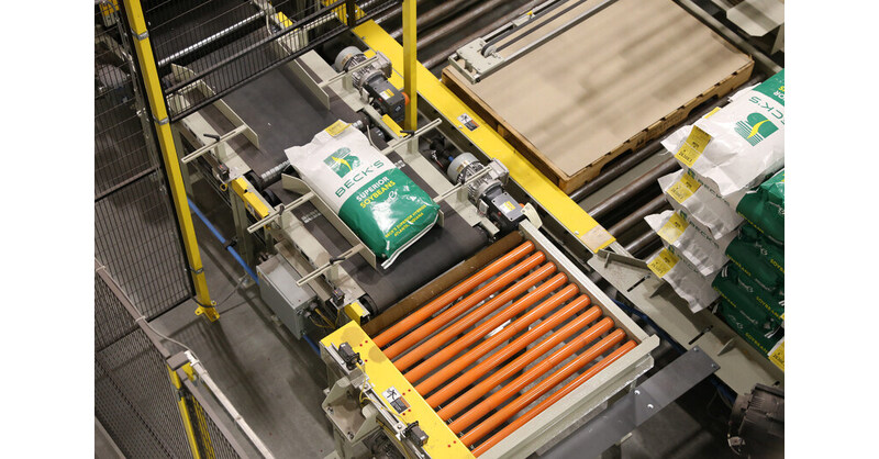 Beck’s Breaks Grassland on Untouched Soybean Processing Facility in Untouched Madrid, Missouri Beck’s Breaks Grassland on Untouched Soybean Processing Facility in Untouched Madrid, Missouri