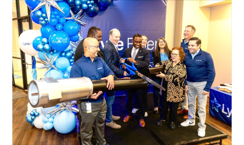 Lyte Fiber Celebrates Lighting of First Homes in Baytown, Texas, with Ribbon-Cutting Ceremony