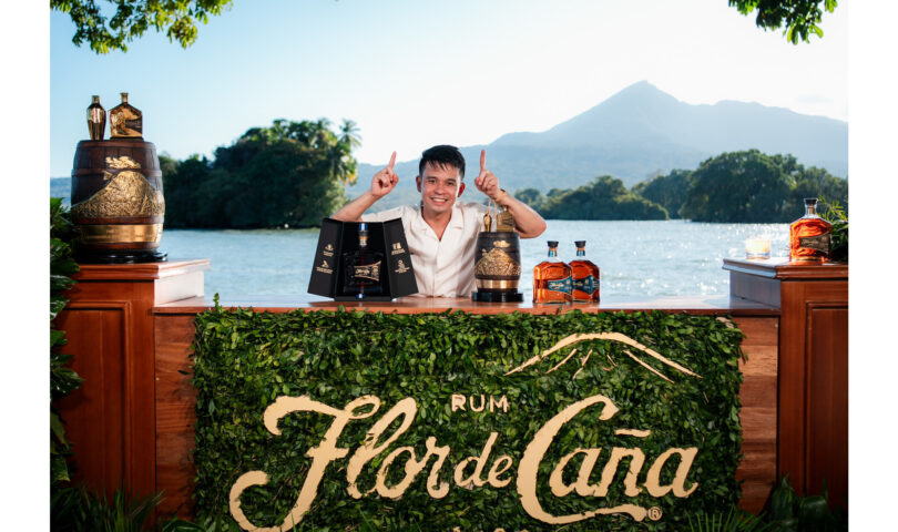 Jez Carreon, de Singapour, couronné par Flor de Caña comme le barman le plus durable du monde