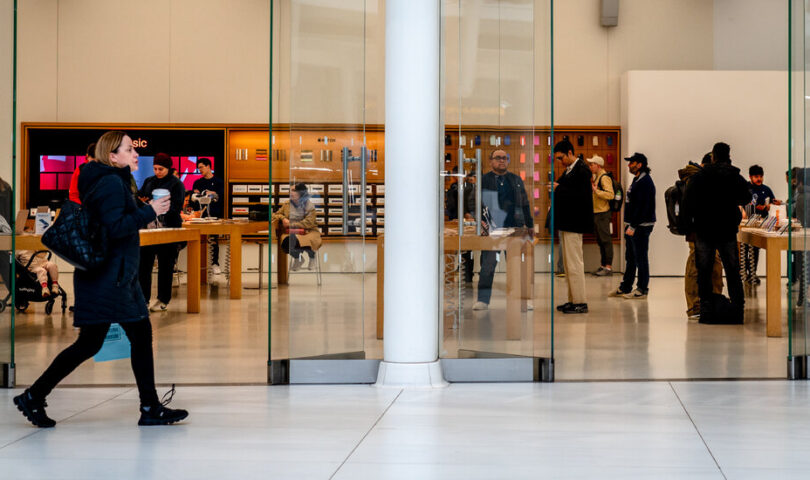 Apple Leads Tech Stock Sell-Off After Trump Tariffs, Falling 9 Percent