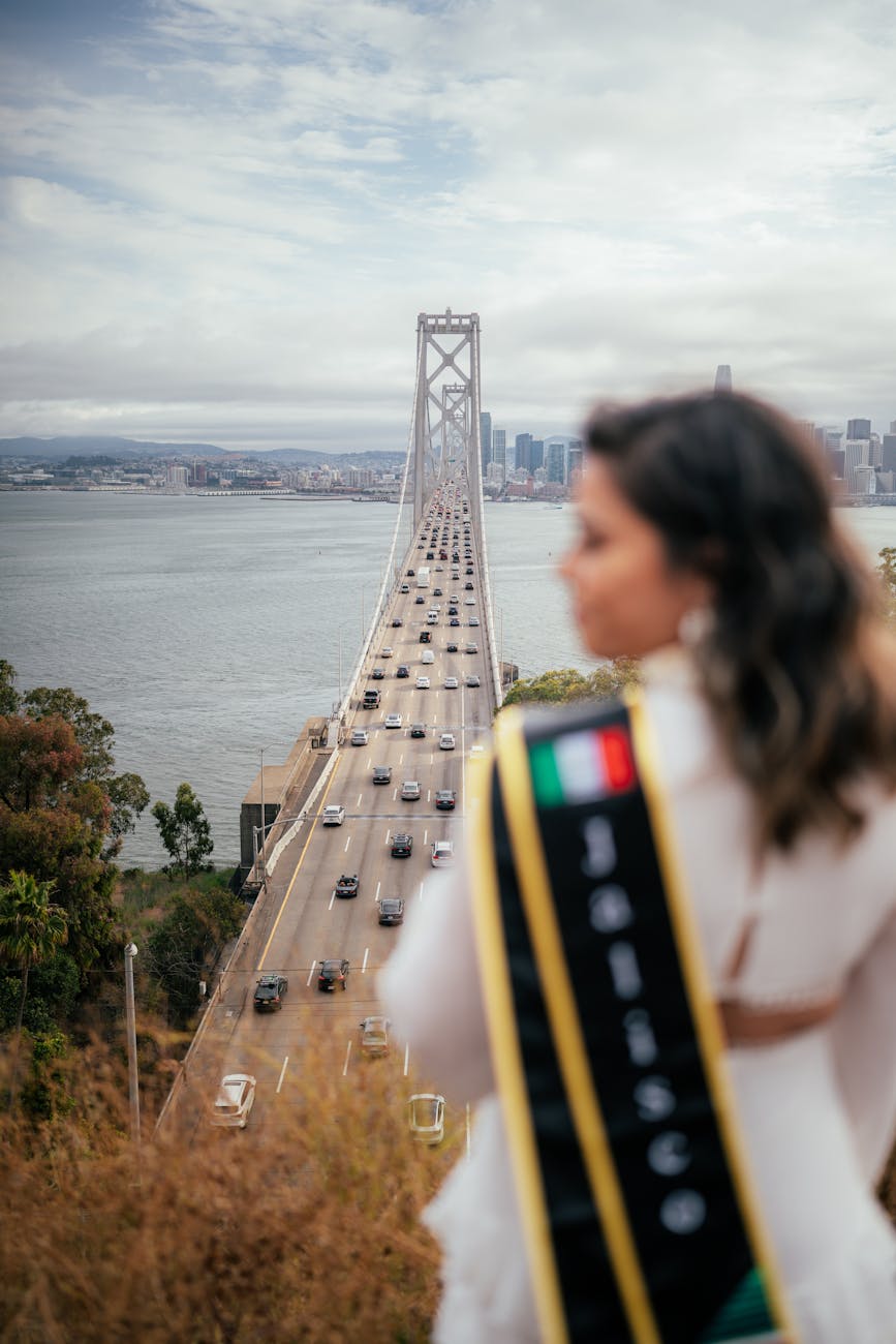 Disaster risk reduction among young latinas in media deserts